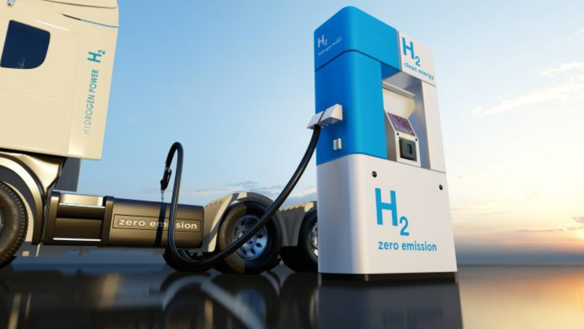 Hydrogen Highways: Europe’s 2030 Infrastructure Race