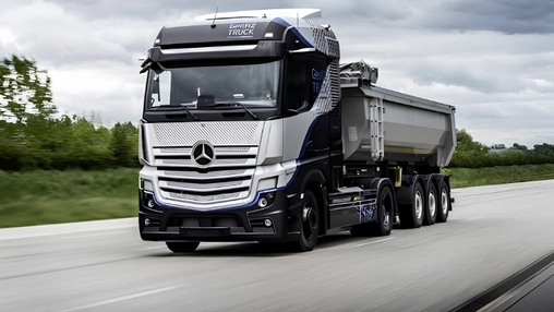 Daimler Anchors LH2 Supply Push With Hamburg Deal